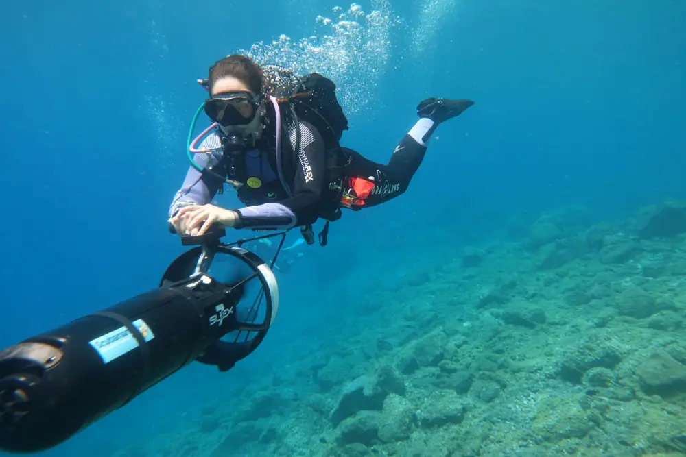 Underwater Scooters, the latest fashion at sea - Scubanana